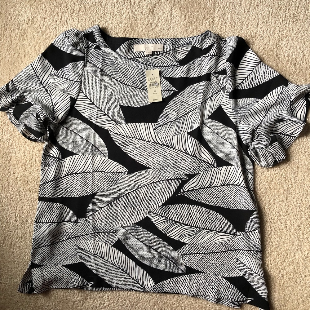 NWT Loft white and black blouse. SMALL PETITE